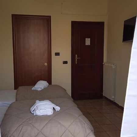 Hotel Eliseo Napoli Exterior foto