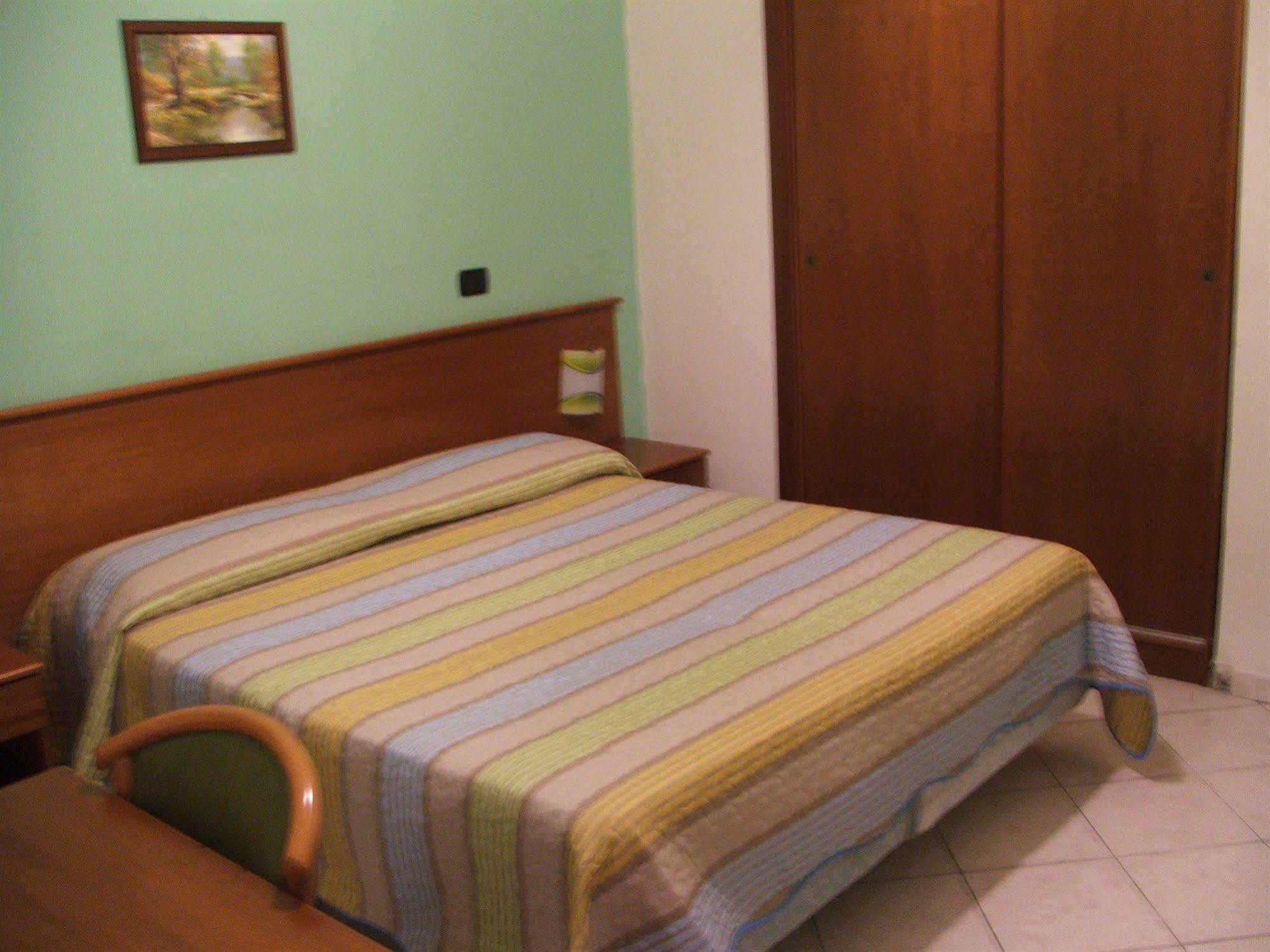 Hotel Eliseo Napoli Exterior foto